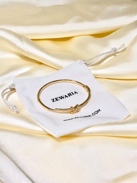 Elegant Beautiful Bangle