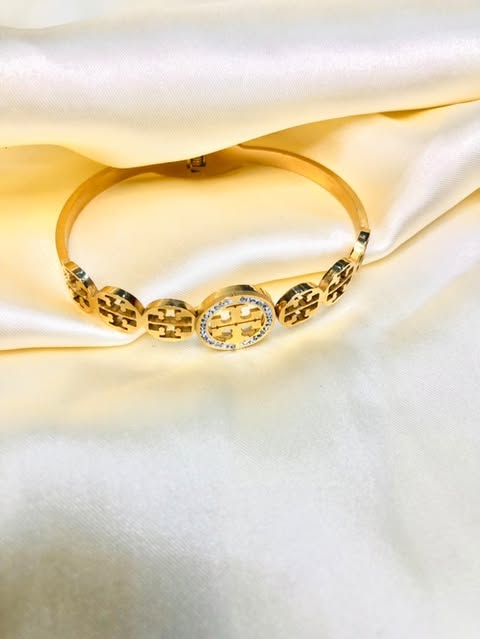 Beautiful & Elegant Bangle Cuff