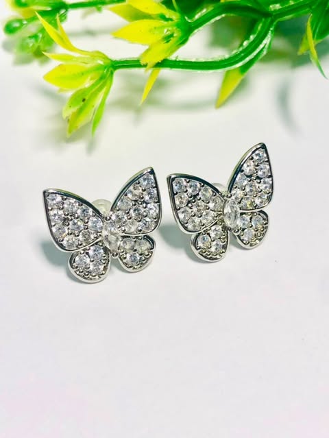 Elegant Butterfly Zakoon Earrings